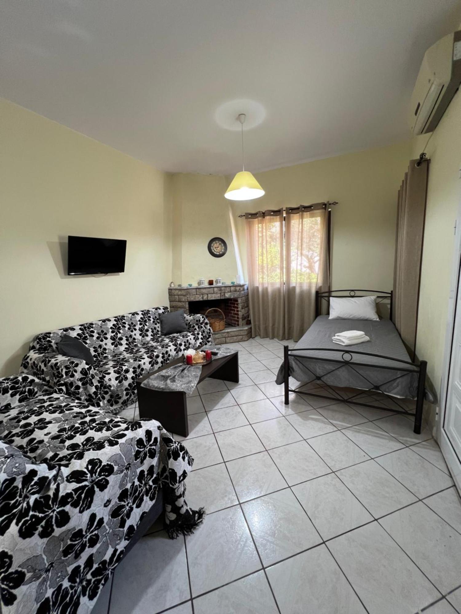 Village Apartment 马拉希亚斯 外观 照片